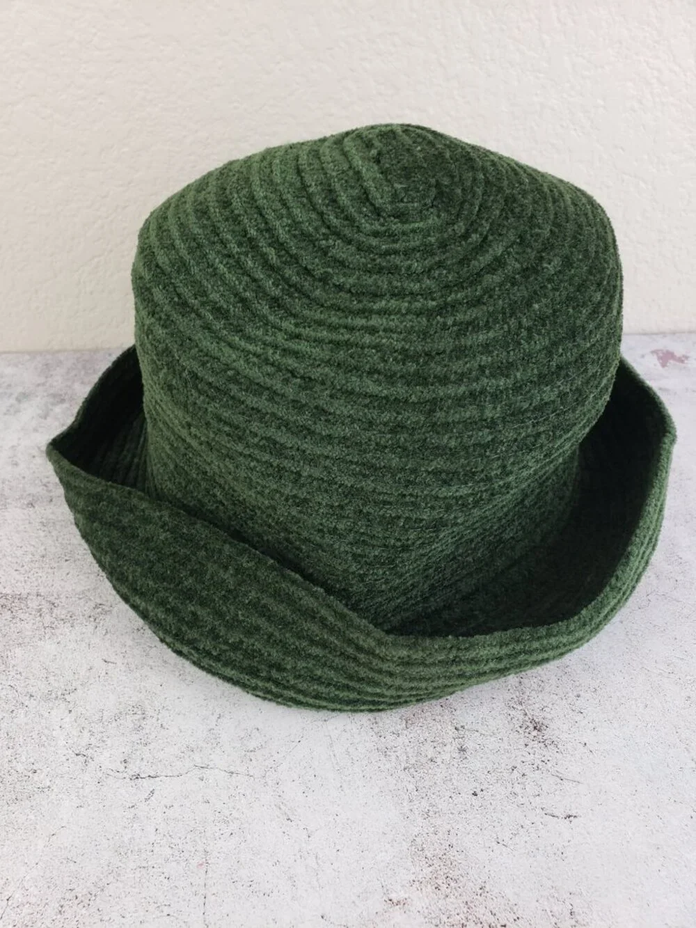 Vintage Villager Chenille Bucket Hat Forest Green O/S - Picture 10 of 11